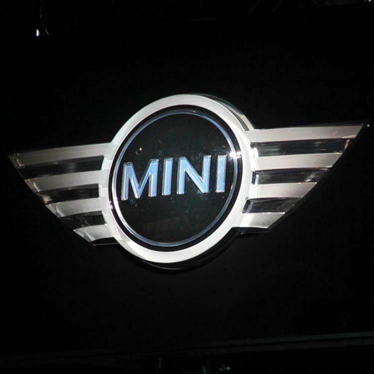 Acrylic BMW Mini Automotive Signage Front Lit Auto Symbol 3D LED Car Logo