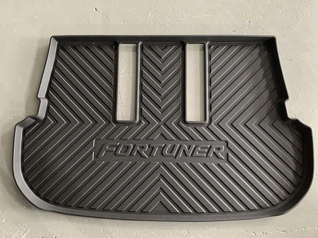 2021 Fortuner Hot Selling Car Floor Mat/Trunk Mat for Toyota