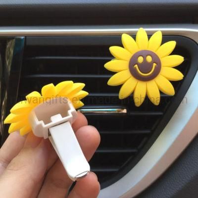 Aroma Car Diffuser in Flower Shape Vent Air Freshener
