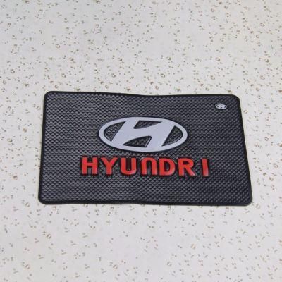 China Factory Customized High Quality PVC Rubber Silicone Car Phone Anti Slip Mat with Logo