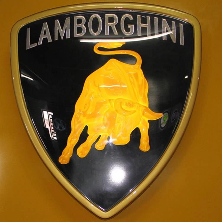 Italy Automotive Signage Acrylic Blow Molding Vacuum Blister Chrome Car Logo