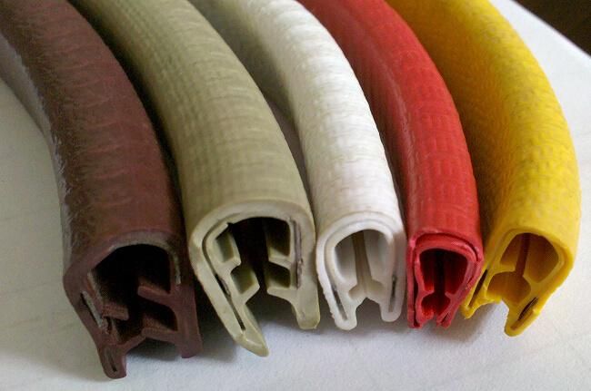 U-Shape PVC Rubber Extrusion Profile with Steel Belt for Auto