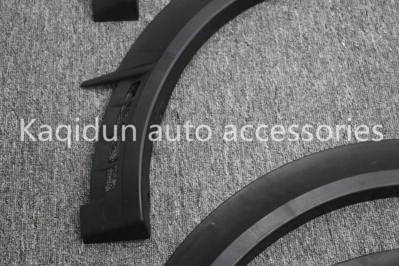 Black Injection Wheel Fender for Toyota Hiace 2015-2018