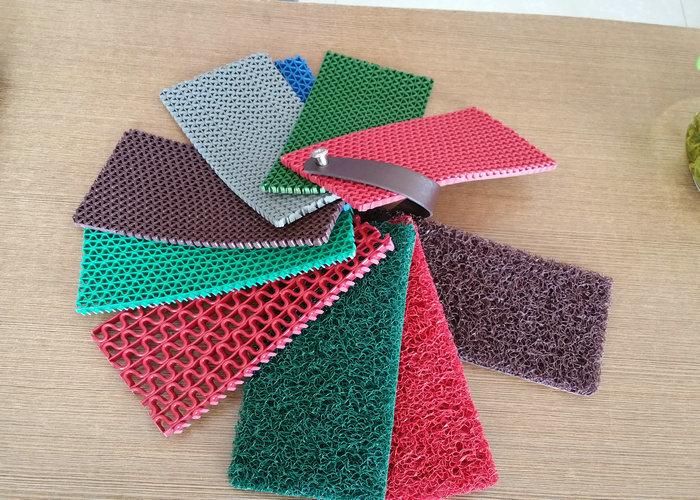 Colorful Anti-Slip Rubber Sheet, PVC Coil Mat with Foam Backing